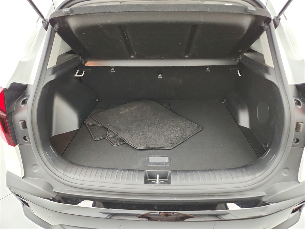 Vehicle image 27 of 29