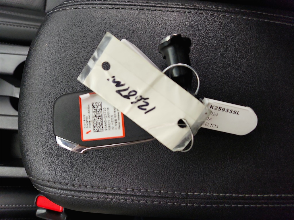 Vehicle image 29 of 29