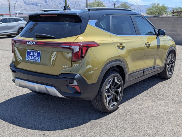 Vehicle image 4 of 12