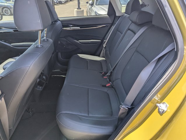Vehicle image 8 of 12