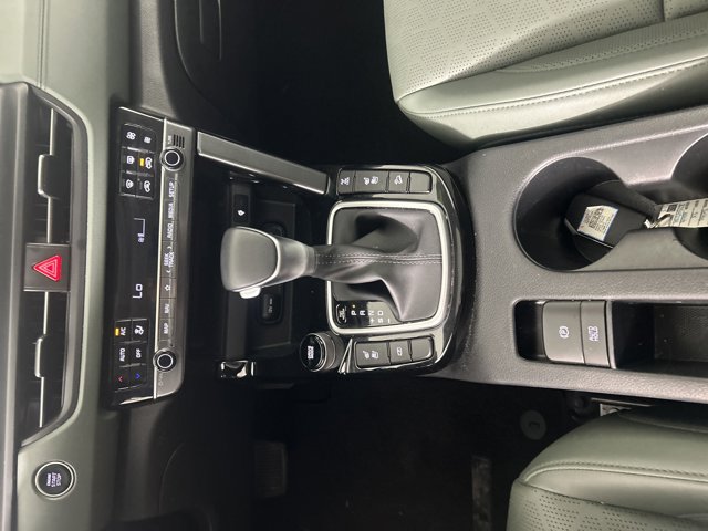 Vehicle image 24 of 47
