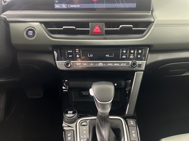 Vehicle image 23 of 47
