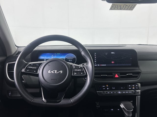 Vehicle image 20 of 47