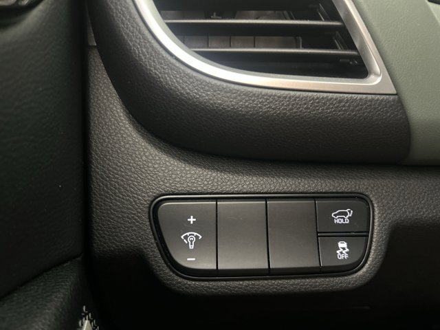Vehicle image 33 of 47