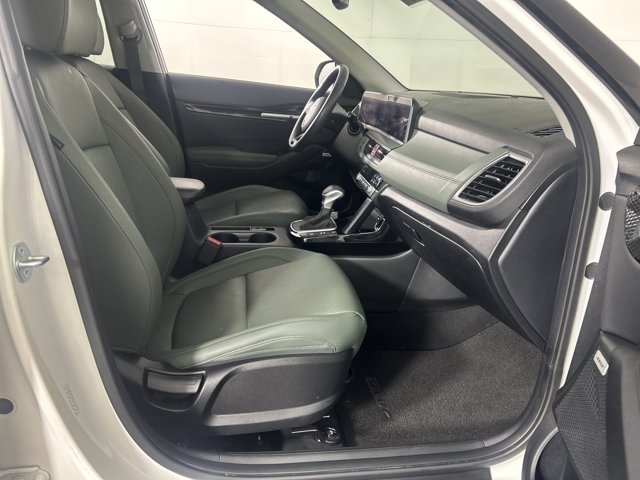 Vehicle image 45 of 47