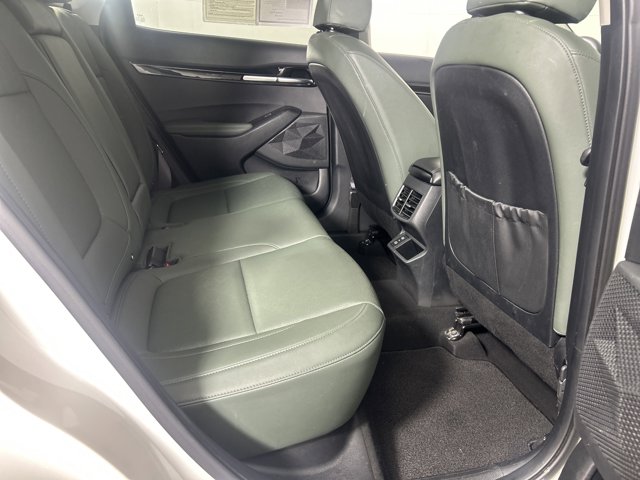 Vehicle image 42 of 47