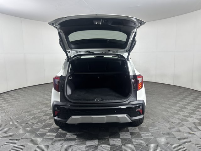 Vehicle image 14 of 47