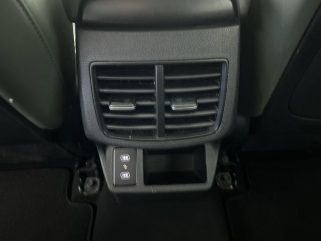 Vehicle image 36 of 47