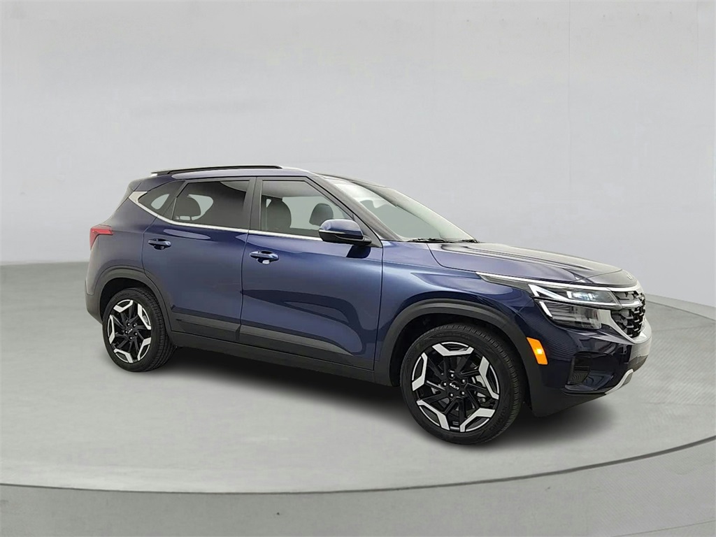 Vehicle image 3 of 38