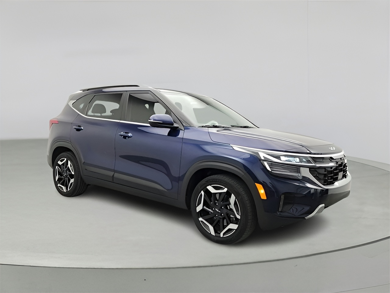 Vehicle image 34 of 38