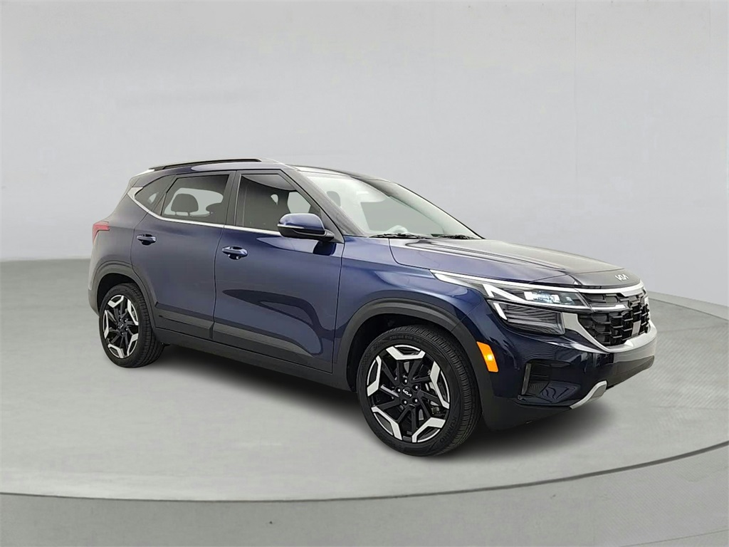 Vehicle image 4 of 38