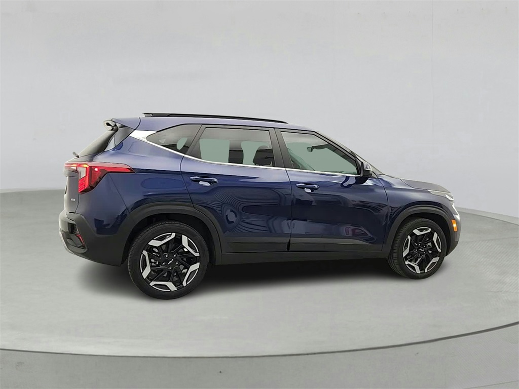Vehicle image 6 of 38