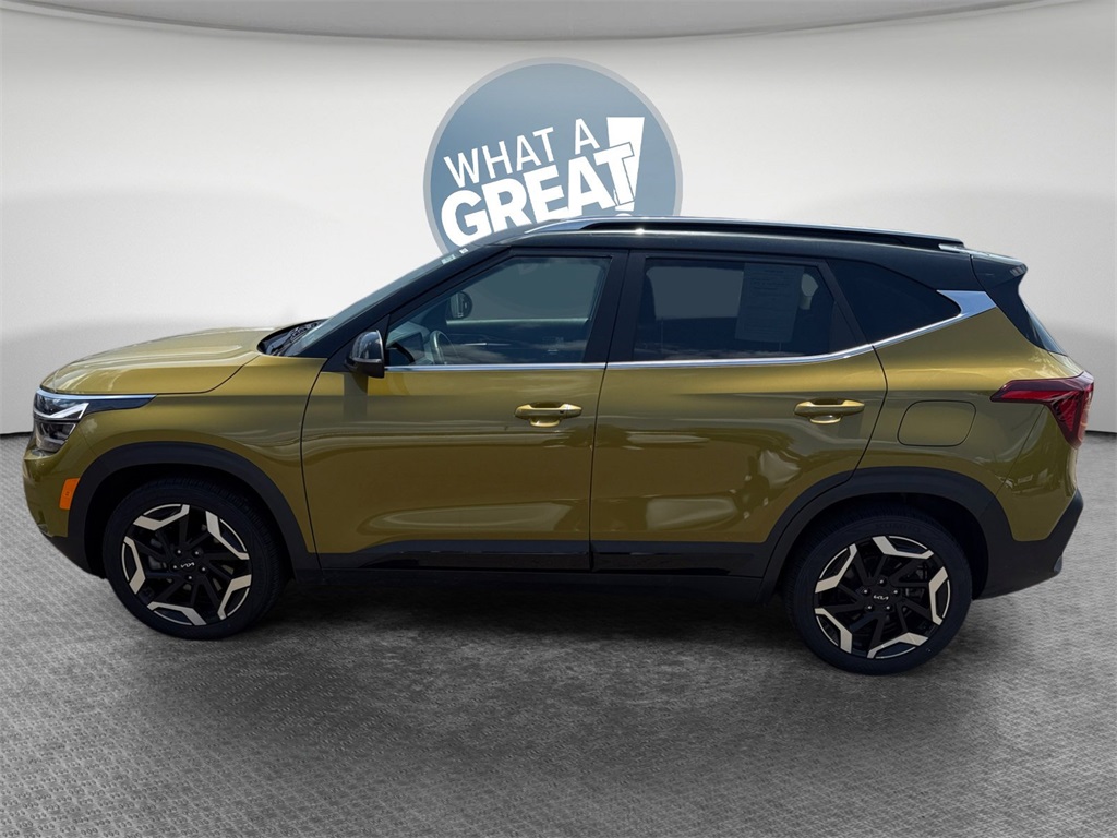 Vehicle image 8 of 32