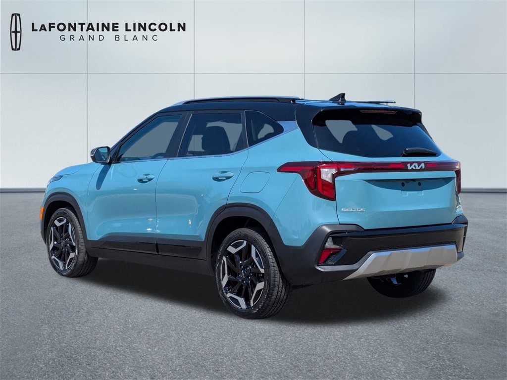 Vehicle image 7 of 38