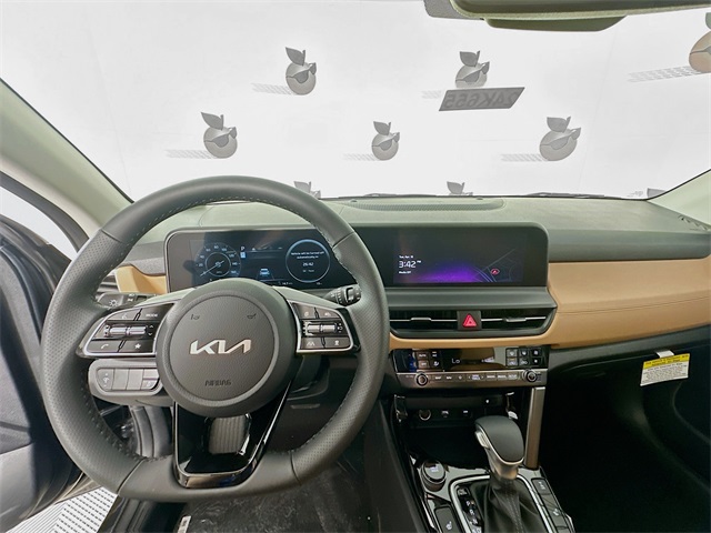 Vehicle image 9 of 33
