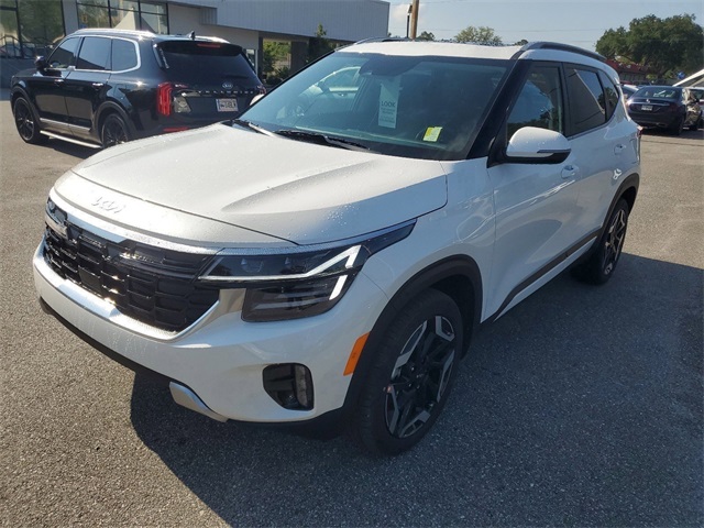 Vehicle image 1 of 32