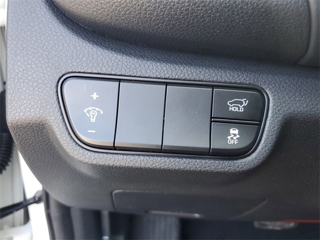 Vehicle image 10 of 32