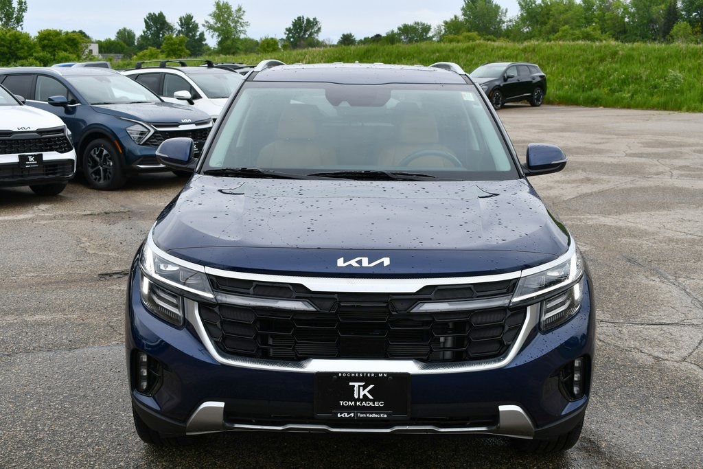 Vehicle image 3 of 30
