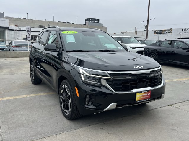 Vehicle image 4 of 29