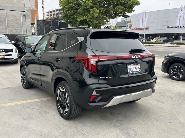 Vehicle image 8 of 29