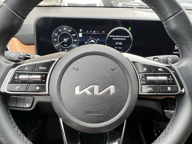 Vehicle image 20 of 29