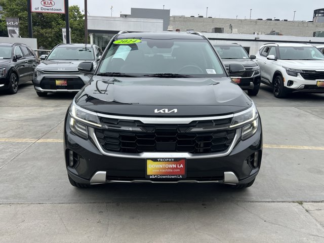 Vehicle image 3 of 29