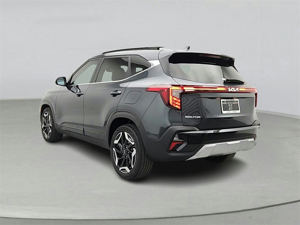 Vehicle image 7 of 37