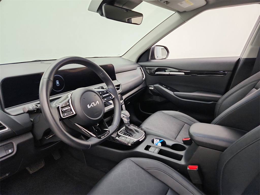 Vehicle image 9 of 37