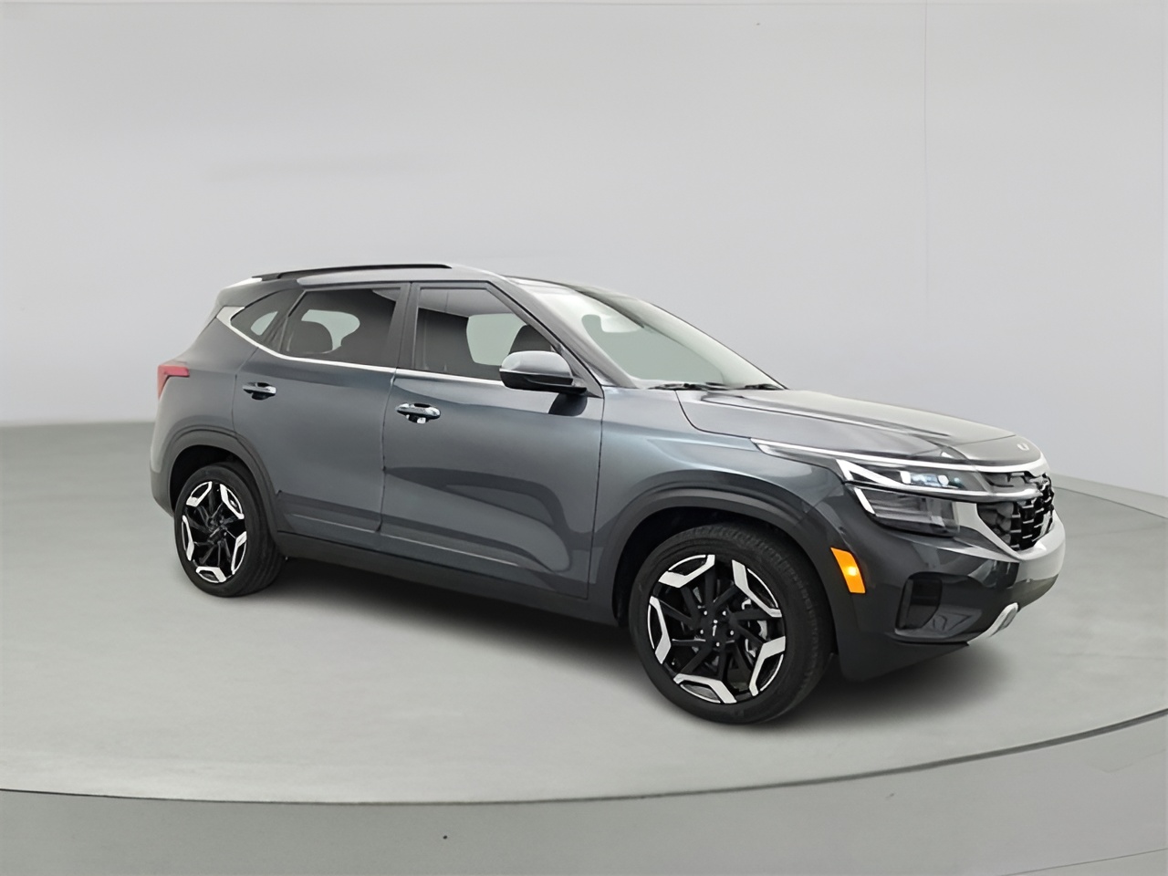 Vehicle image 31 of 37
