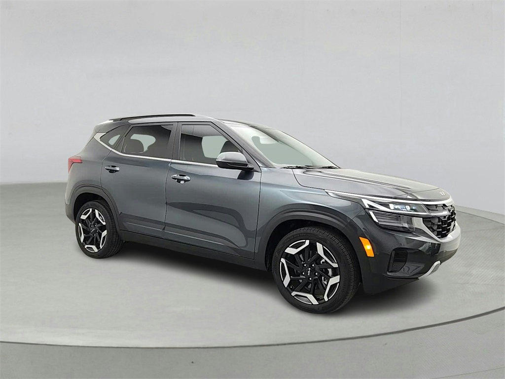 Vehicle image 2 of 37