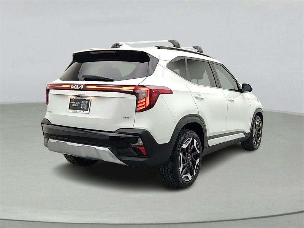 Vehicle image 6 of 37