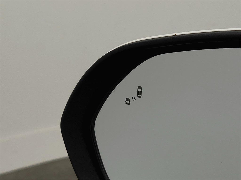Vehicle image 11 of 37