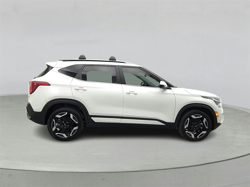 Vehicle image 5 of 37