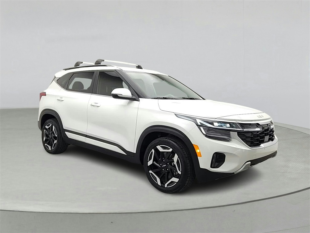 Vehicle image 4 of 37