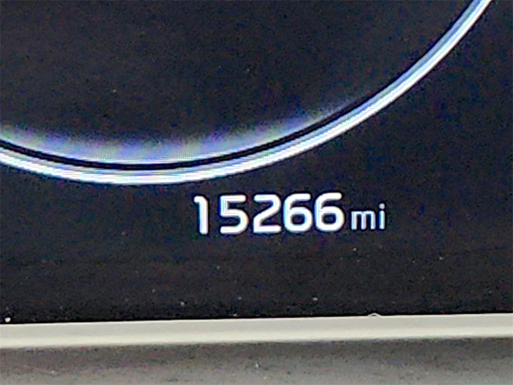 Vehicle image 12 of 37