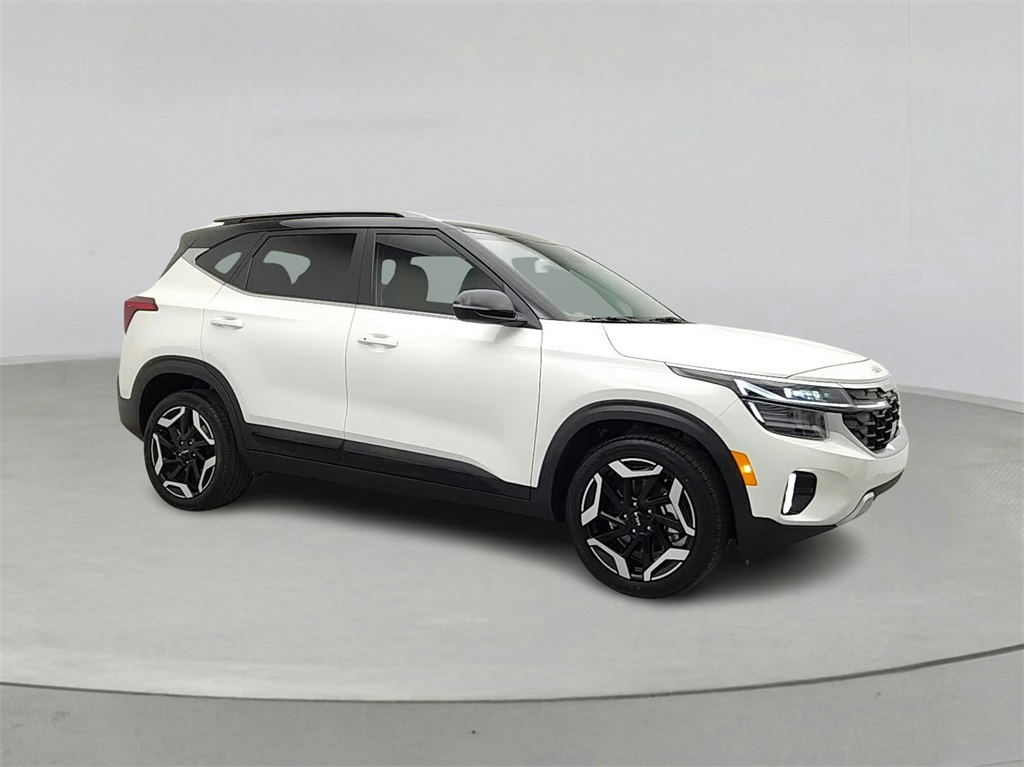Vehicle image 2 of 37