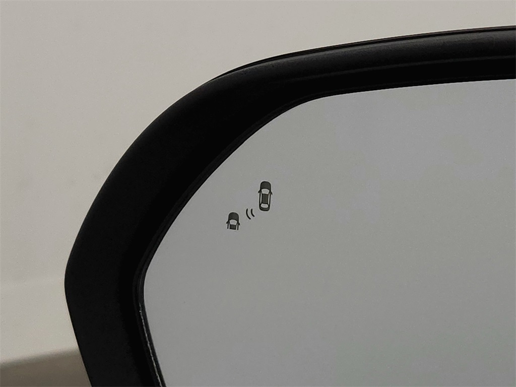 Vehicle image 11 of 37