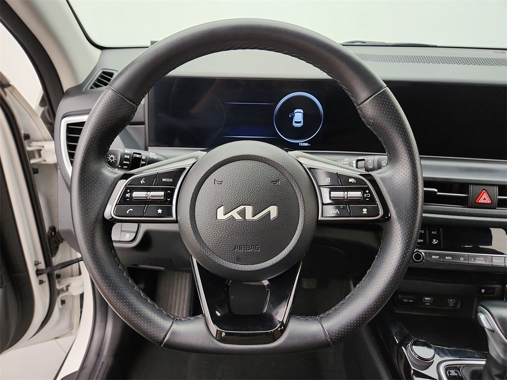Vehicle image 13 of 37