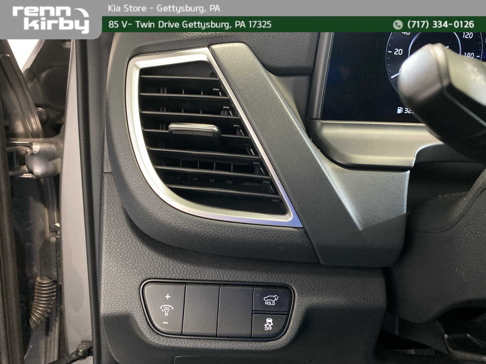 Vehicle image 16 of 41