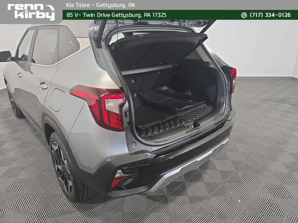 Vehicle image 29 of 41