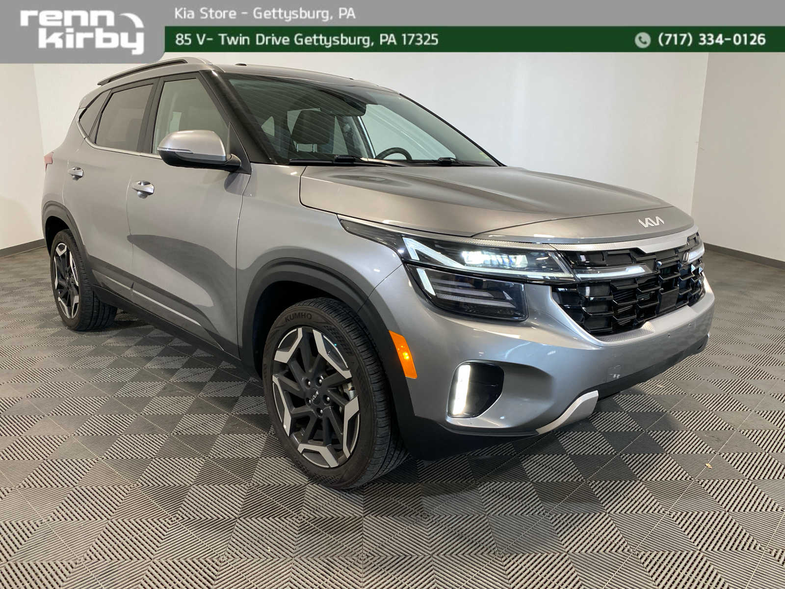 Vehicle image 4 of 41