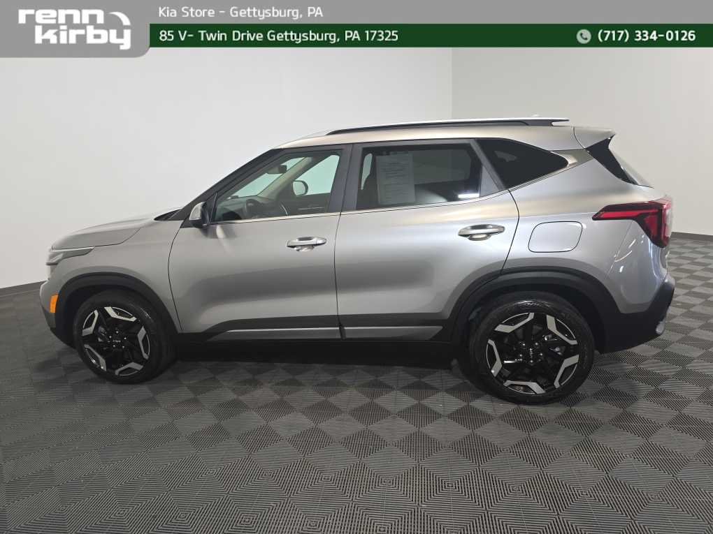 Vehicle image 10 of 41