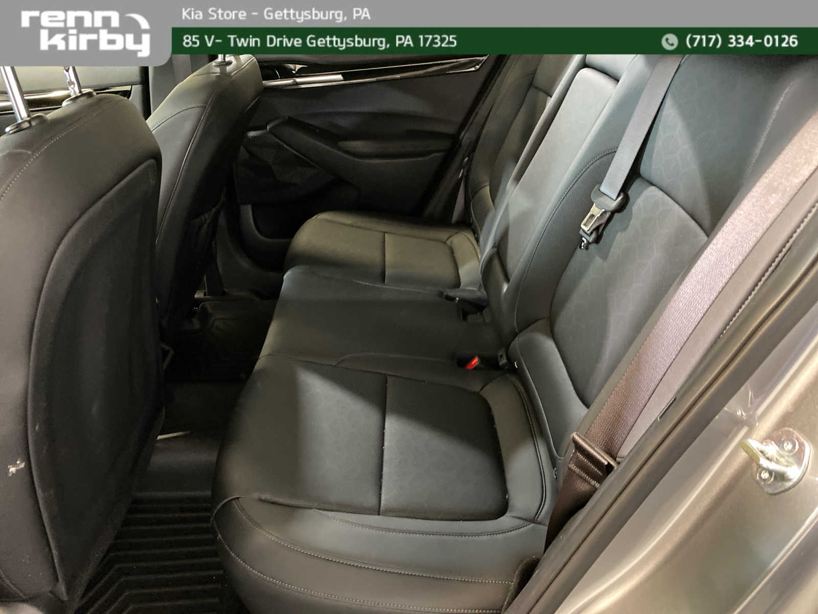 Vehicle image 23 of 41