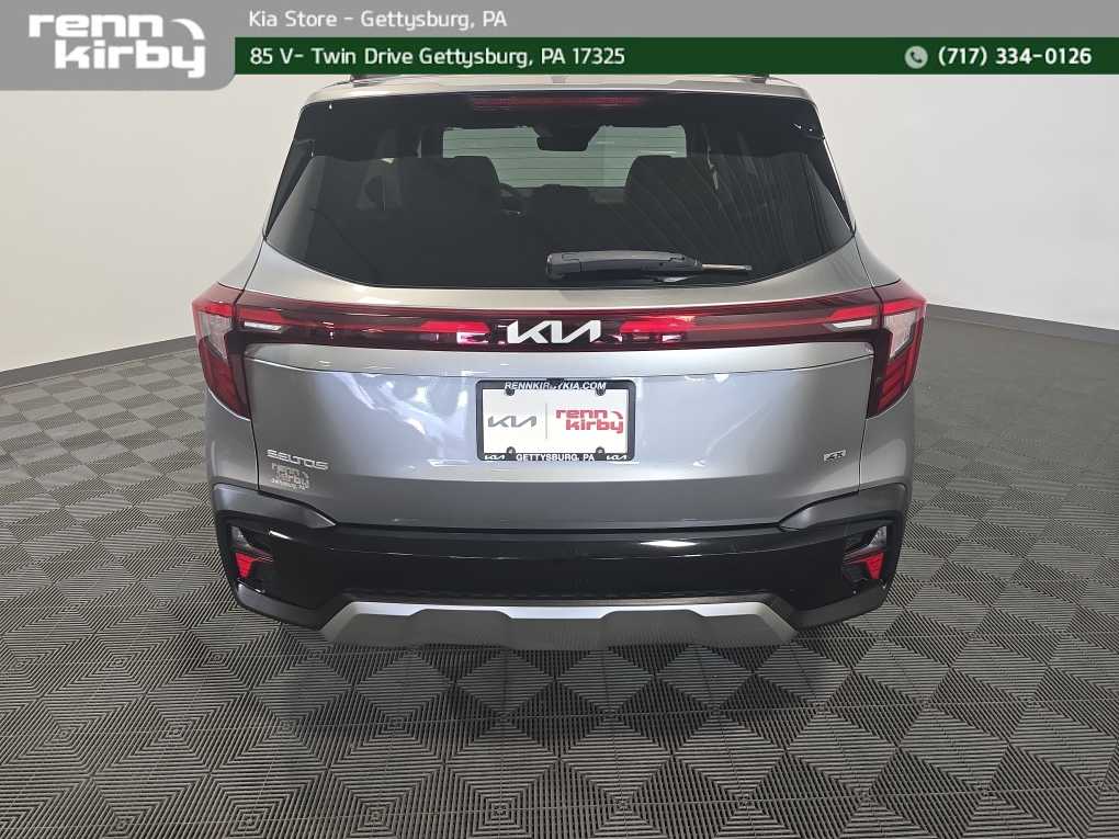 Vehicle image 8 of 41