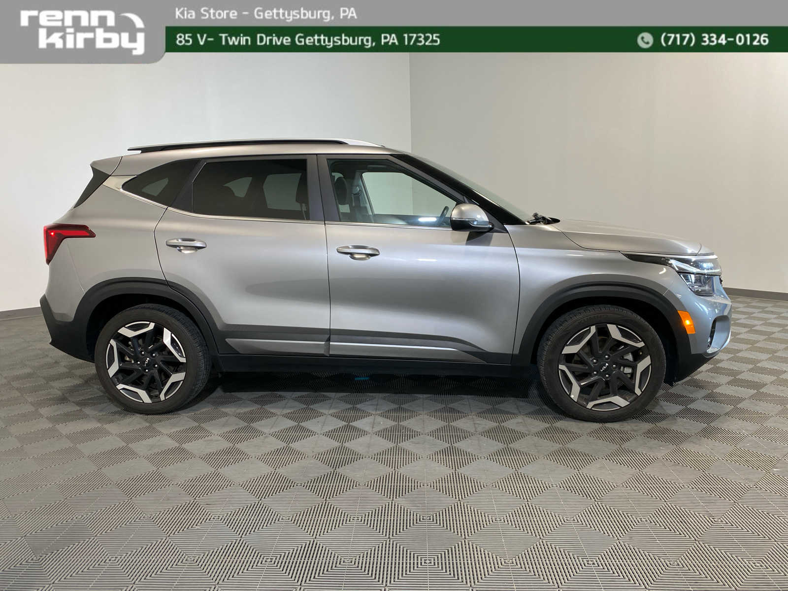 Vehicle image 5 of 41