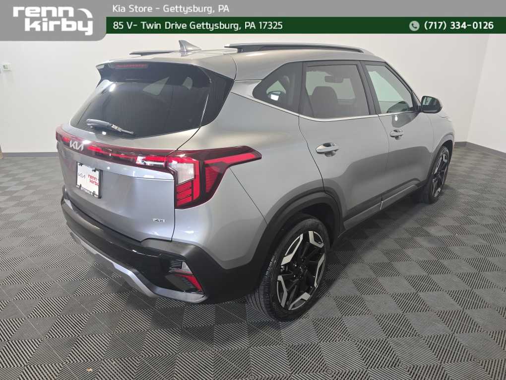 Vehicle image 7 of 41