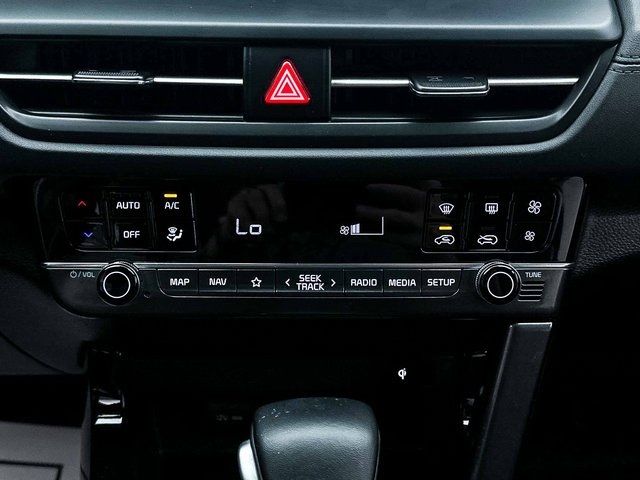 Vehicle image 24 of 36
