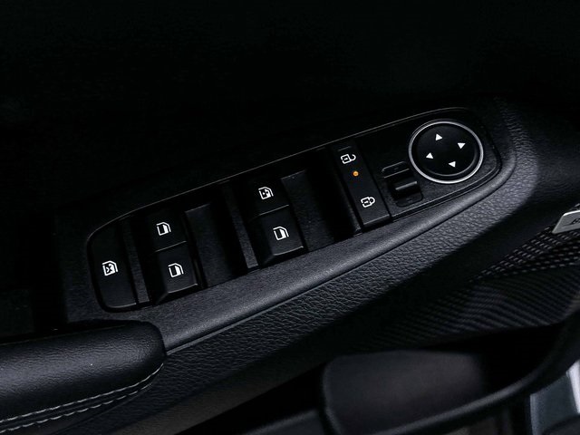 Vehicle image 19 of 36