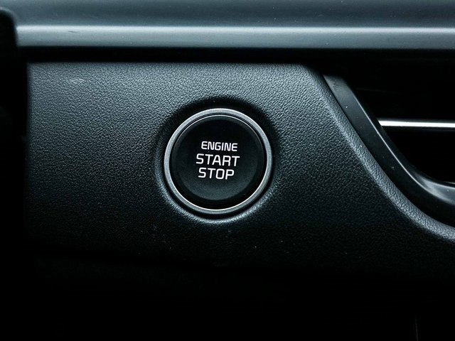 Vehicle image 27 of 36
