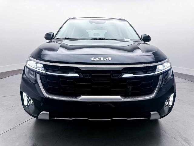 Vehicle image 2 of 36